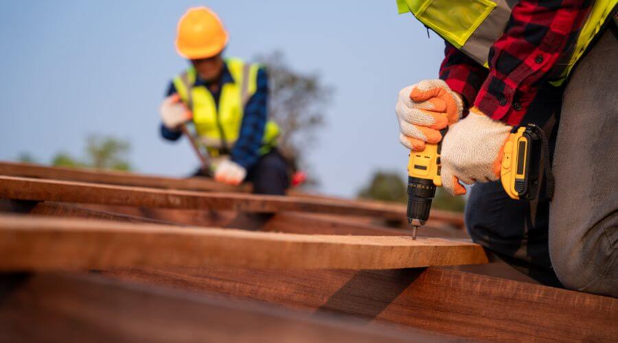 Expert Emergency Roof Repairs services in Yale, SD